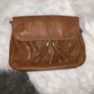 BROWN LEATHER FRINGE PURSE / CLUTCH
